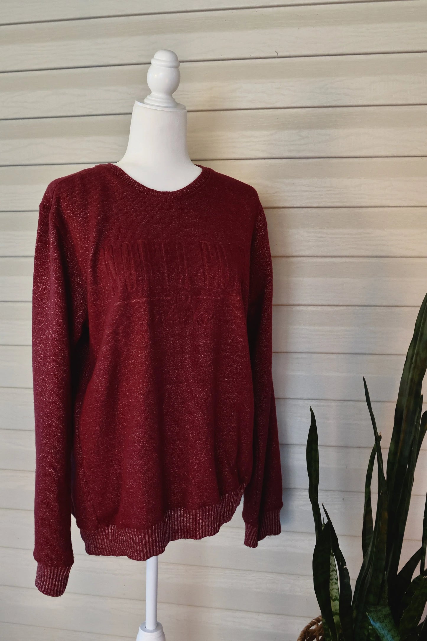 Vintage “North Pole Alaska” Salt Creek Apparel Maroon Crewneck Sweatshirt – Unisex Medium