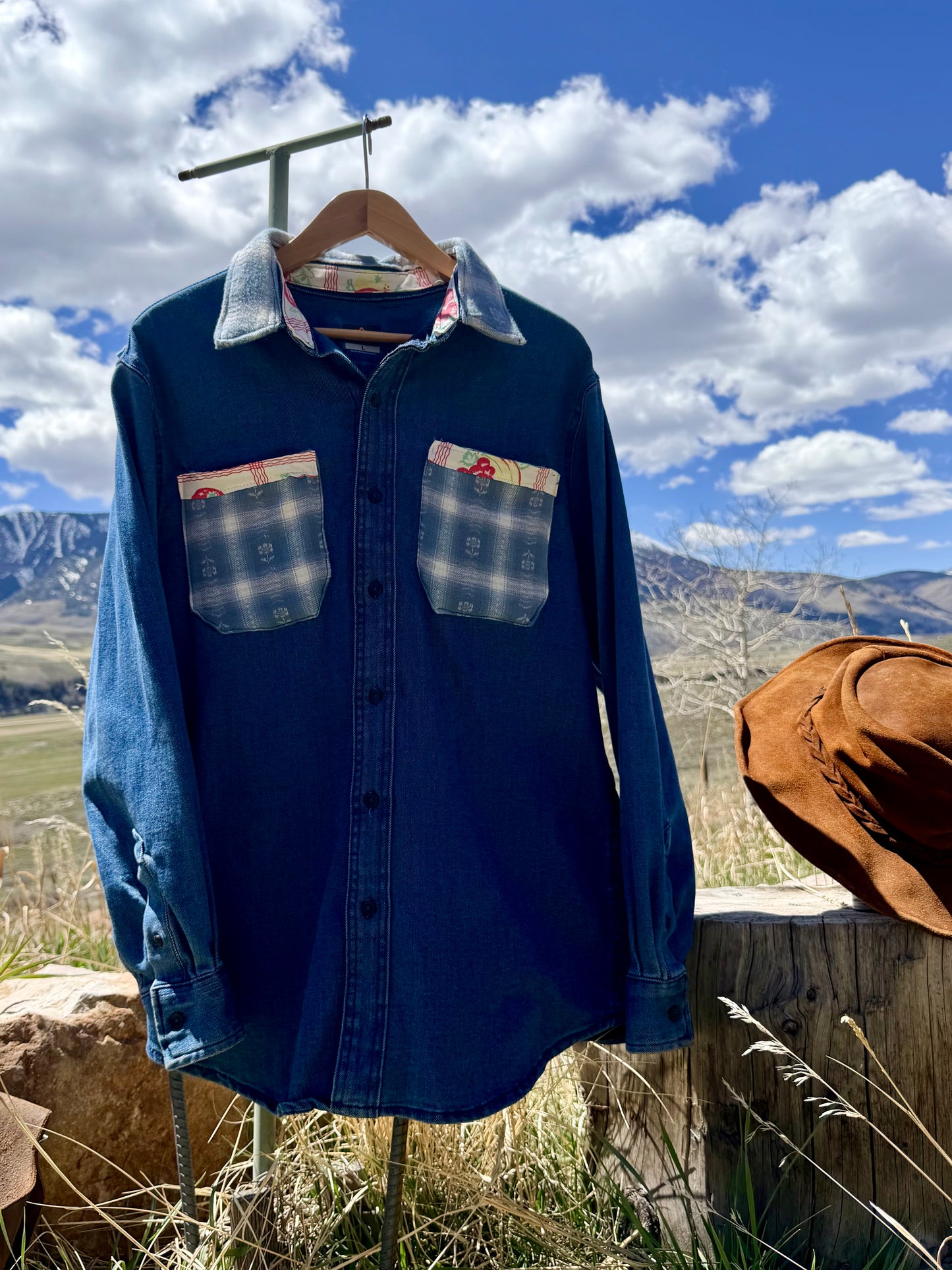 Upcycled denim shirt with collar and pockets