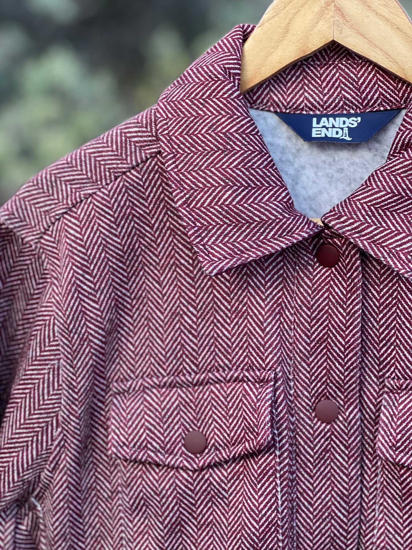 Lands' End Fleece Lined Snap Button Down Red Jacquard Shirt Jacket (L)
