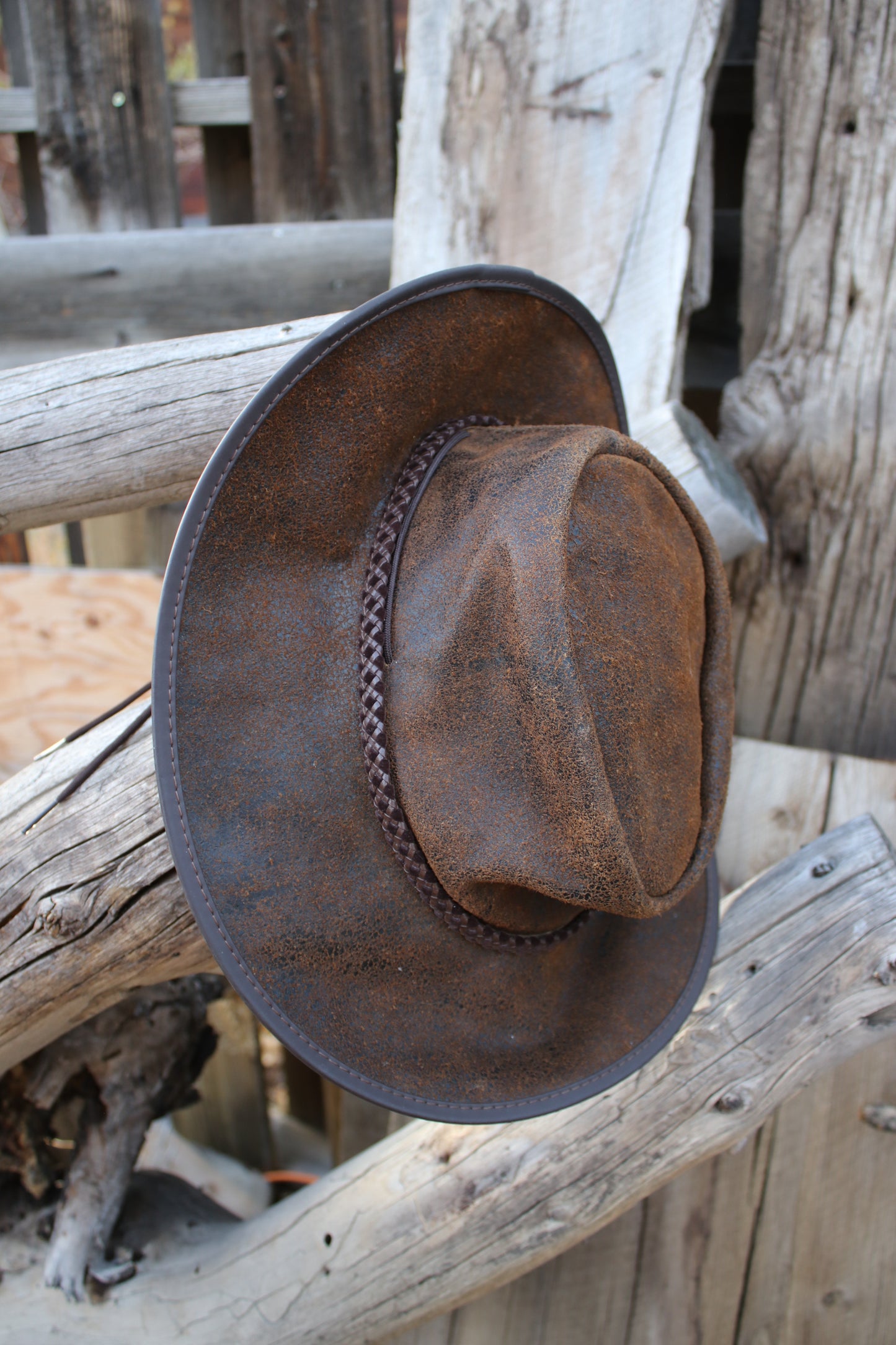 Vintage Henschel Leather Outback Hat – Distressed Brown, Made in USA