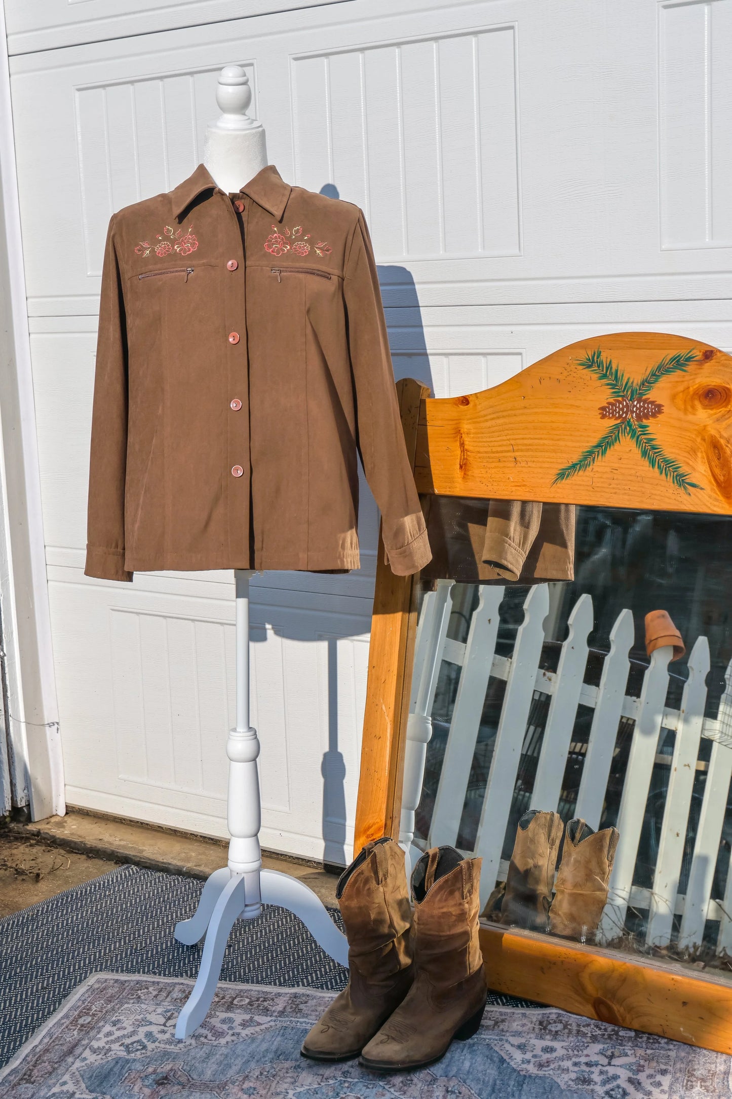 Vintage Allison Daley Women’s Brown Embroidered Button Down Shirt