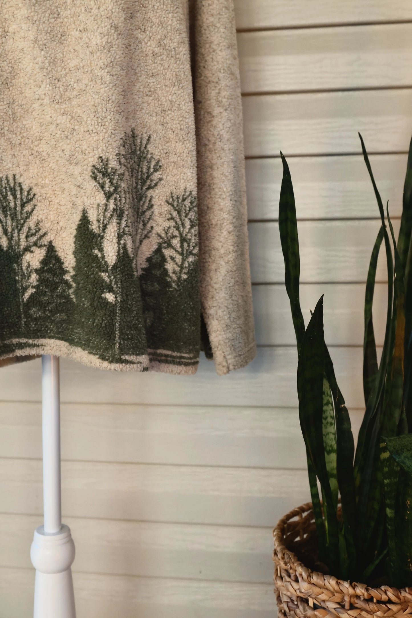 Vintage St. John’s Bay Women’s Large Cream Sherpa V-Neck Pullover