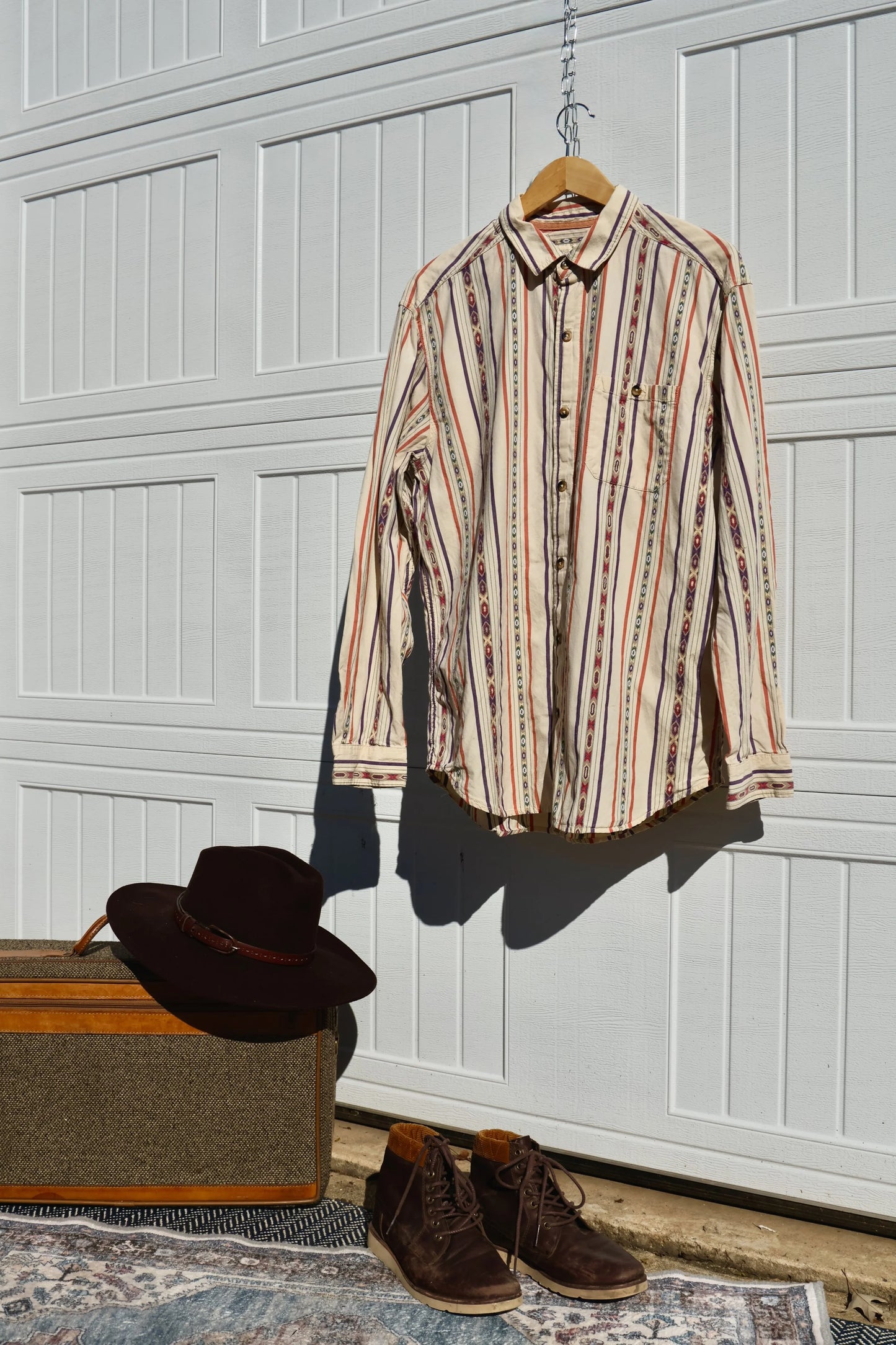 Vintage The Territory Ahead Men’s Large White Southwestern Print Button Down Shirt