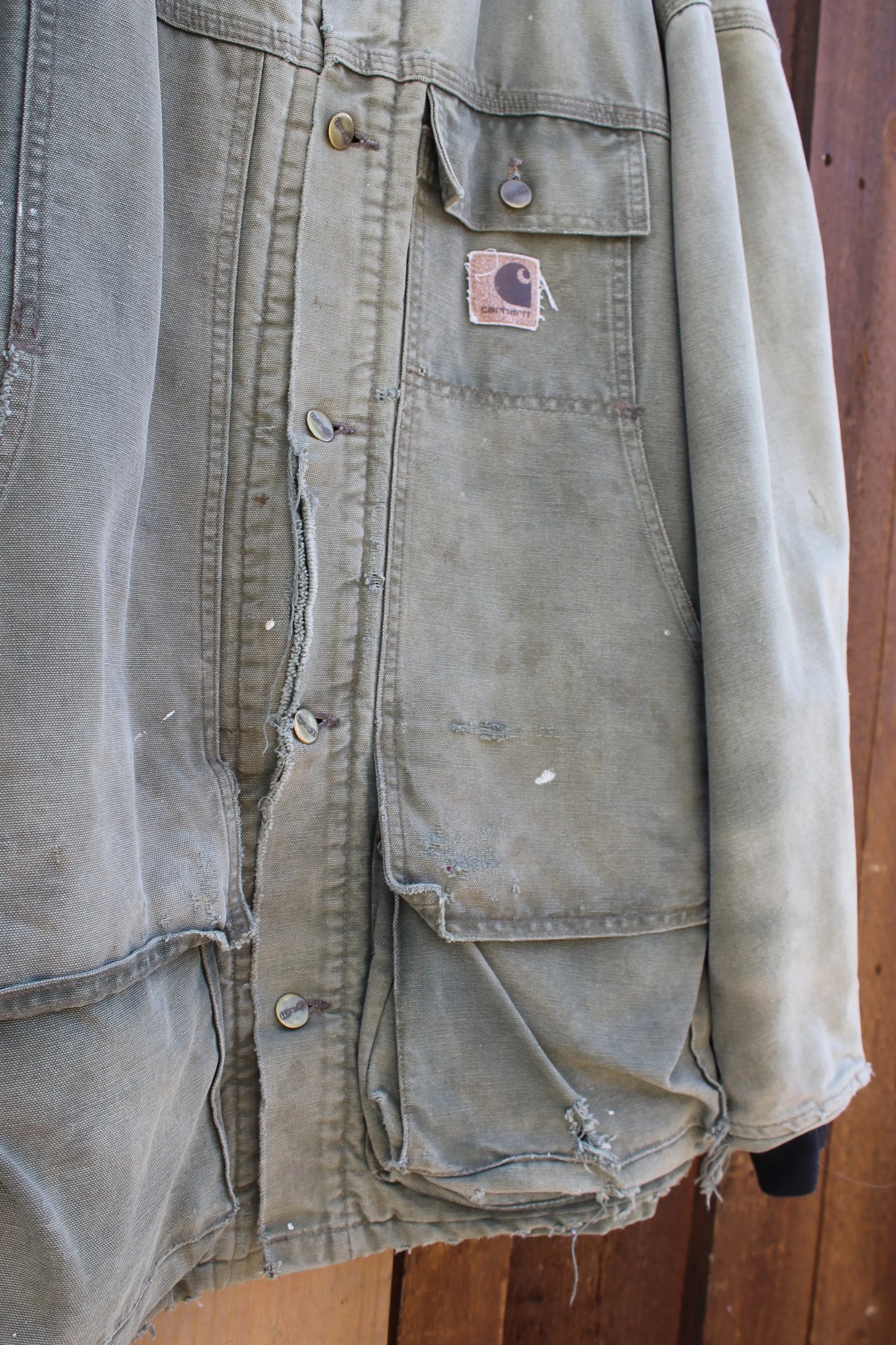 Vintage Carhartt Duck Canvas Chore Jacket – Faded Olive Green Tall Fit Workwear Coat