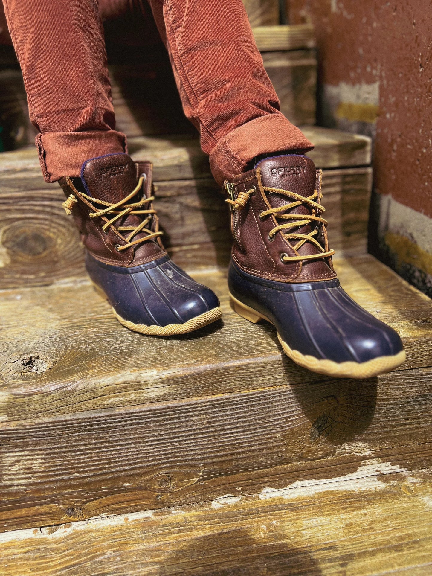 Sperry Women's Saltwater Nylon Quilt Rain Boot - Size 6 1/2 - Brown